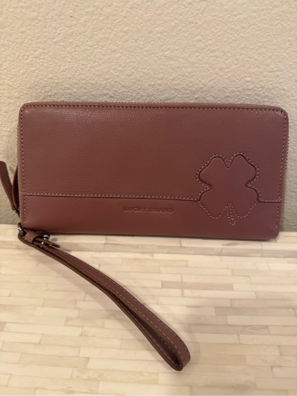 Lucky Brand Mauve Pink Wristlet Wallet with Clover Detail